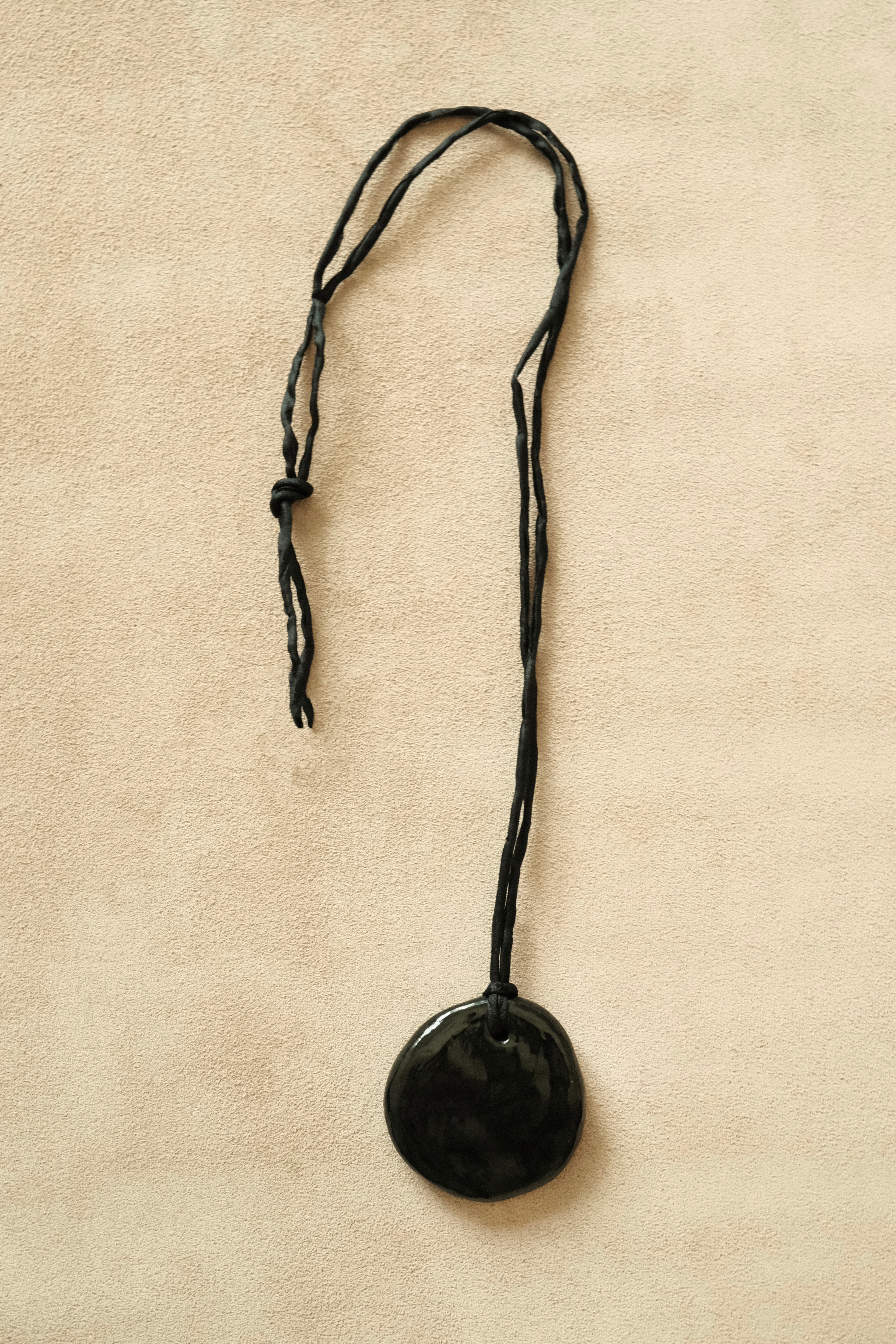 Brea Porcelain Pendant Necklace In Onyx - Sagu