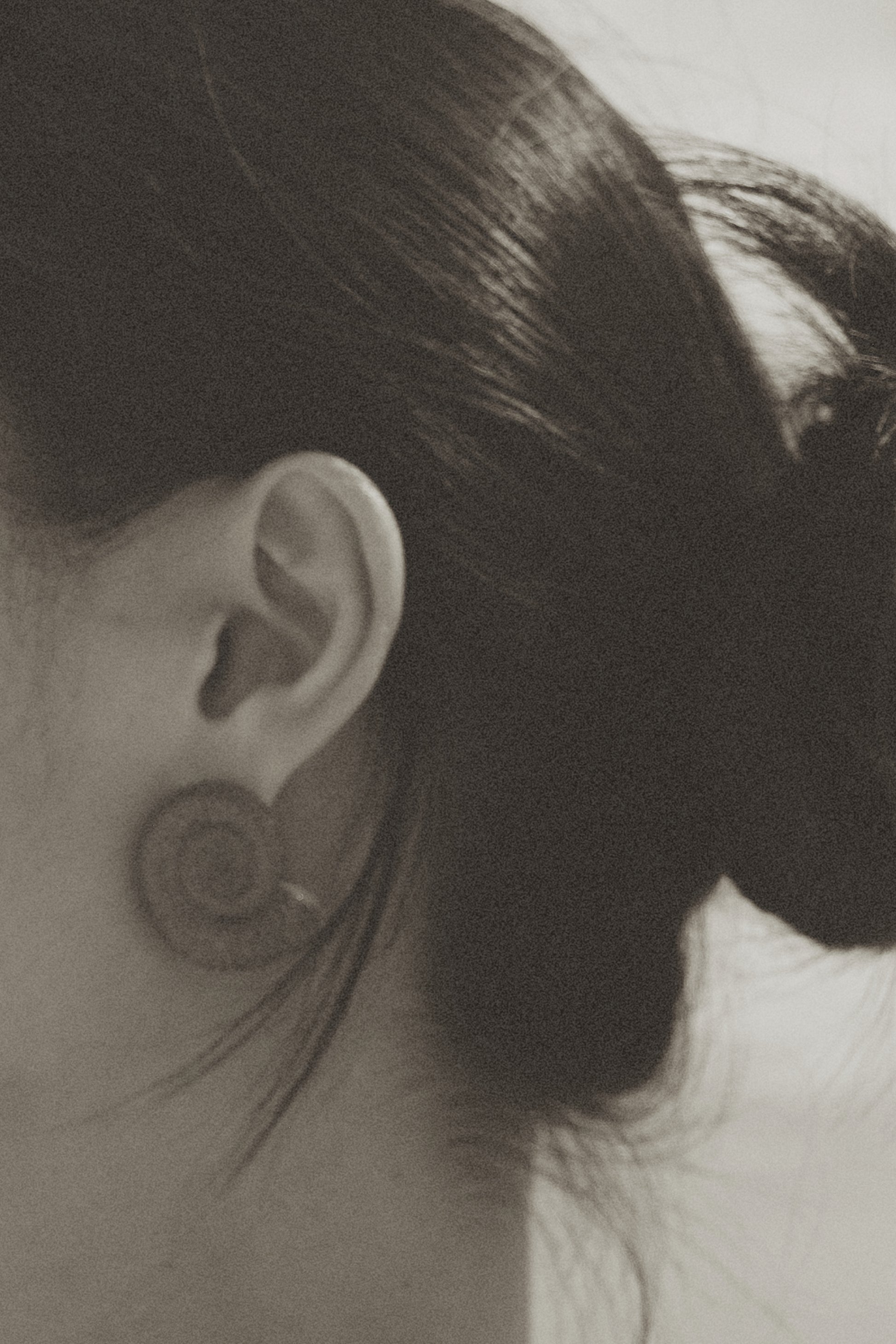 Nautila Ceramic Earrings In Sediment - Sagu