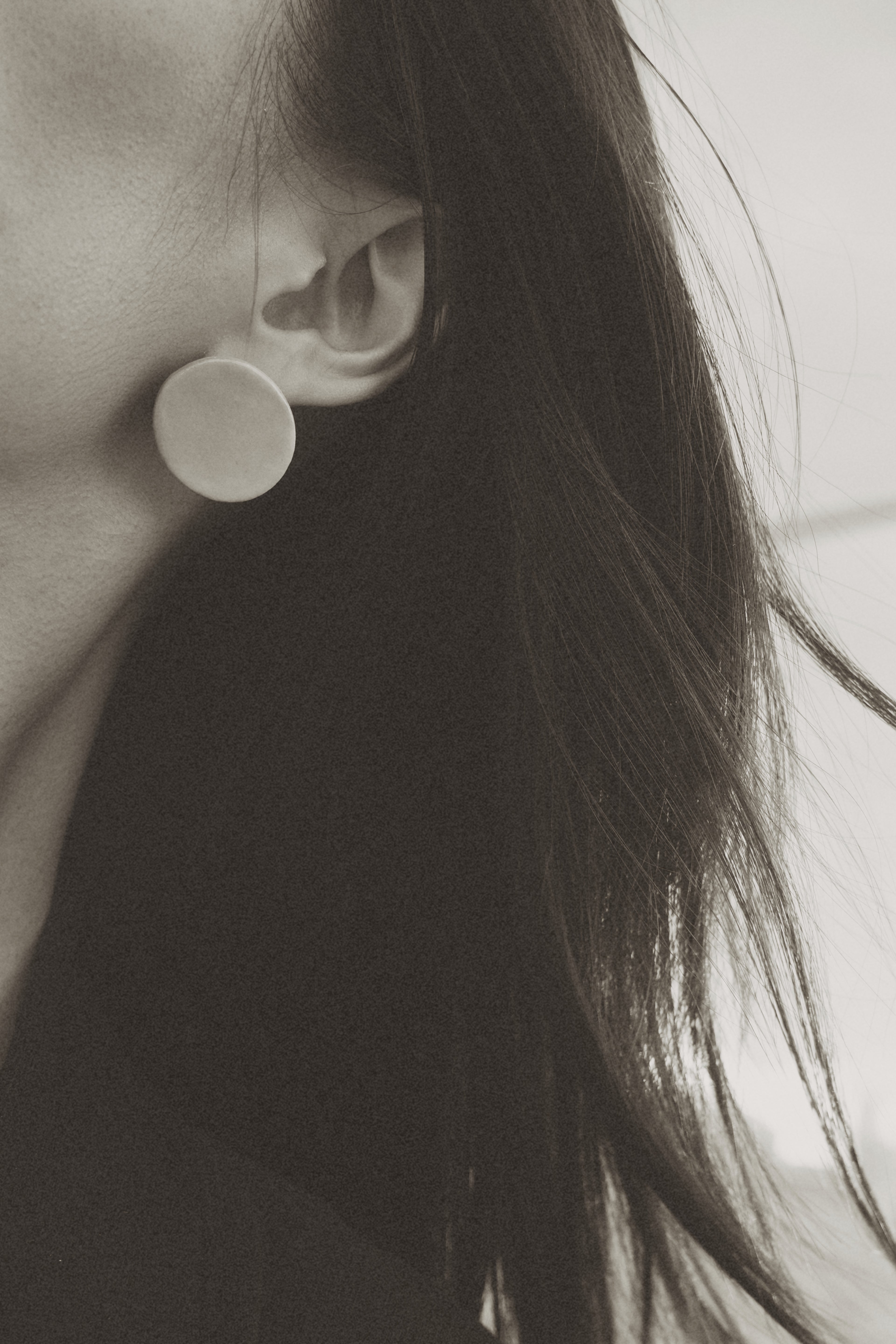 Ora Porcelain Round Earrings Large